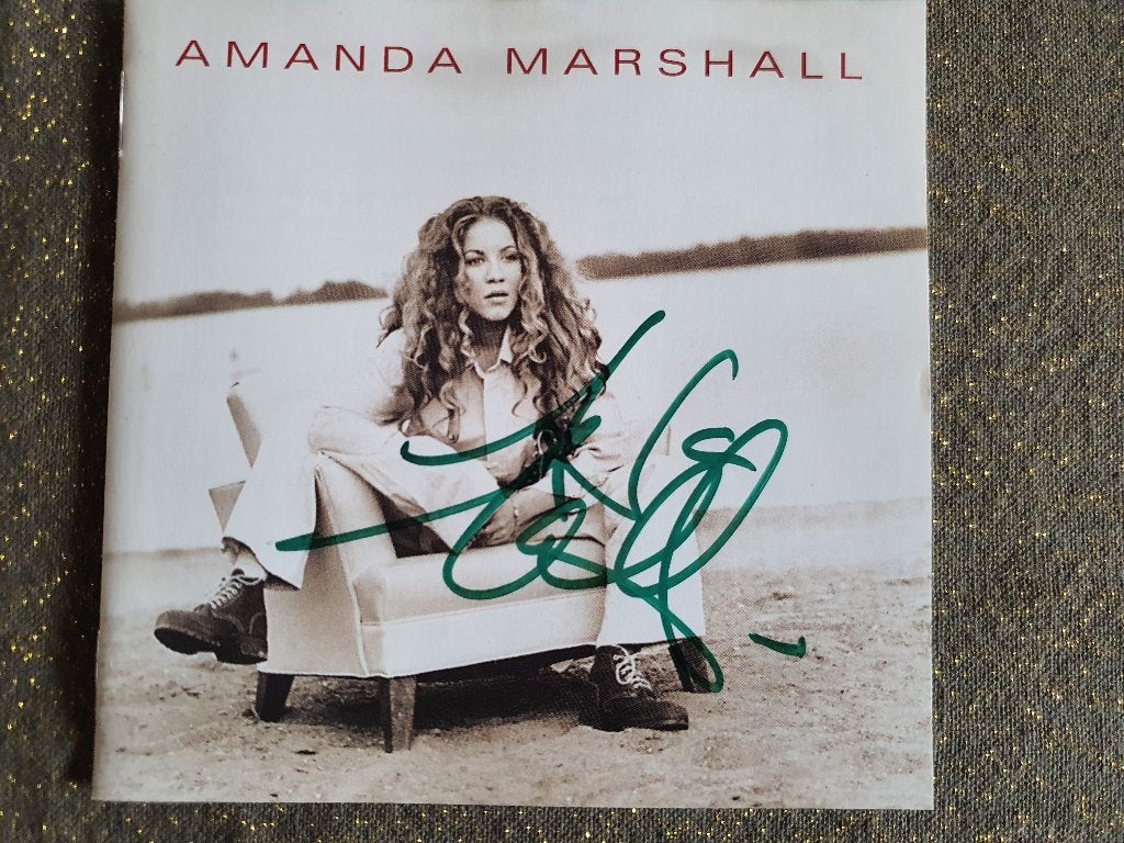 Handtekening Amanda Marshall op CD 'Amanda Marshall', Verzamelen, Muziek, Artiesten en Beroemdheden, Ophalen of Verzenden, Zo goed als nieuw
