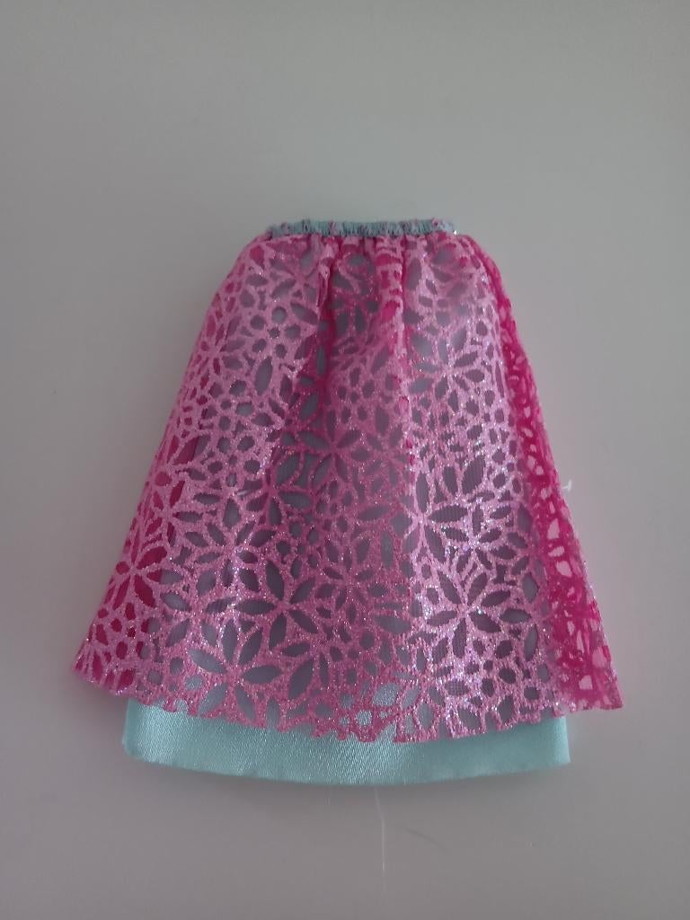 Veel half lange rokken (MIDI) voor (BARBIE) Poppen 19 foto’s, Ophalen of Verzenden, Gebruikt, Kleertjes
