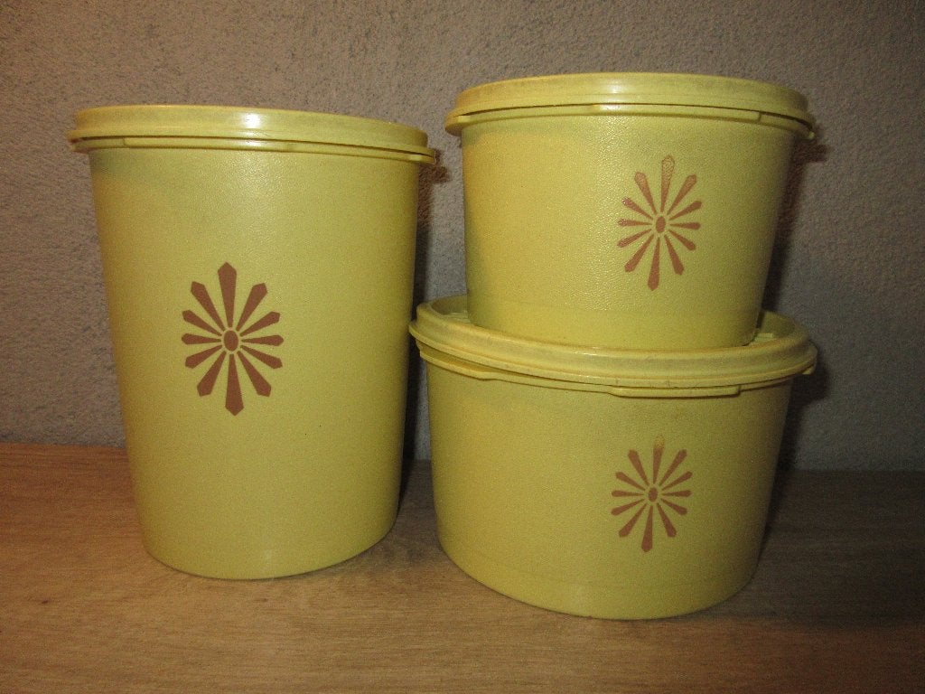 Vintage geel tupperware met zonnedeksel, Ophalen of Verzenden, Gebruikt, Geel, Overige typen