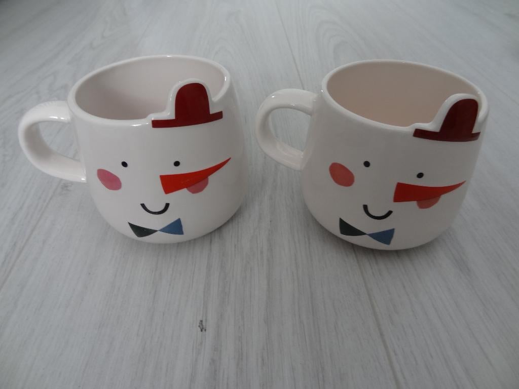 2 Mokken Sneeuwpop - Hema - Nieuw, Huis en Inrichting, Keuken | Servies, Nieuw, Ophalen of Verzenden, Overige stijlen, Kop(pen) en/of Schotel(s)