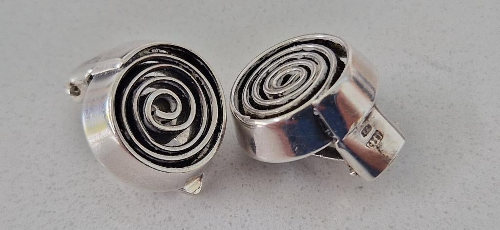 Danish design 1 set spiraalvormige oorclips zilver (nr. 925), Sieraden, Tassen en Uiterlijk, Oorbellen, Gebruikt, Ophalen of Verzenden