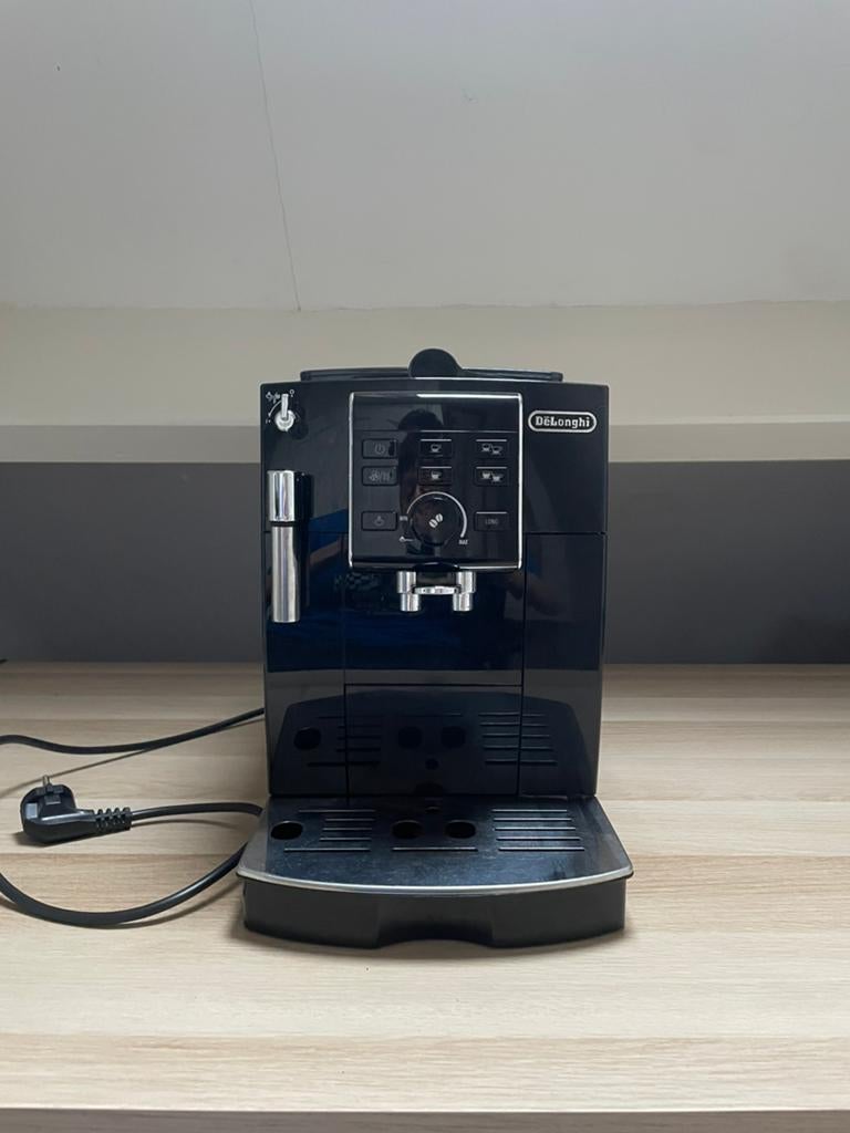 Koffiezetapparaat de longhi ecam 31.12x, Ophalen, 10 kopjes of meer, Koffiemachine, Koffiebonen