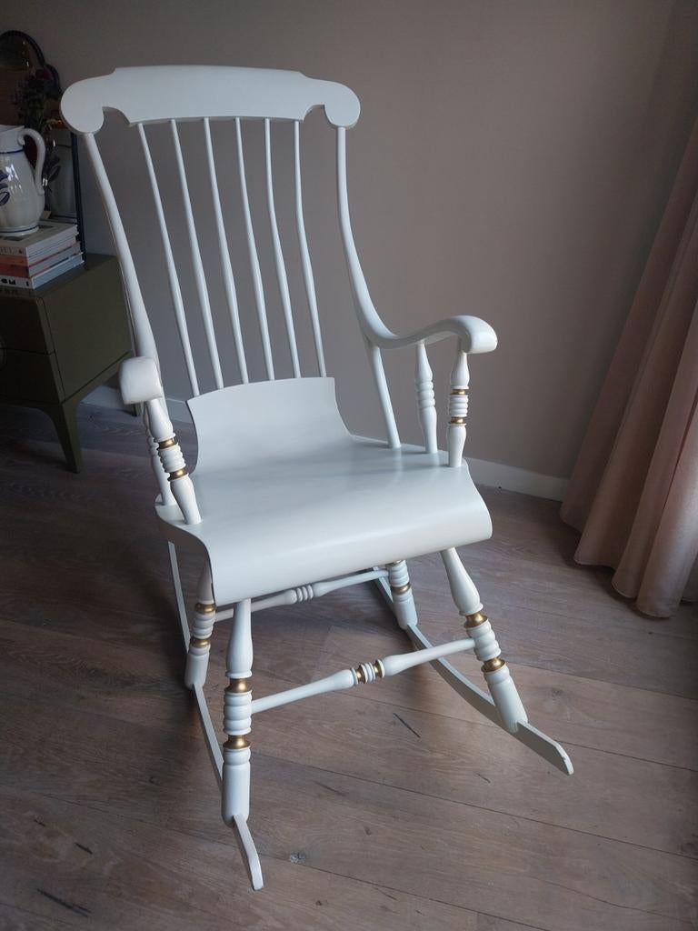 Originele Zweedse schommelstoel, Huis en Inrichting, Stoelen, Ophalen, Wit, Scandinavisch, Zo goed als nieuw