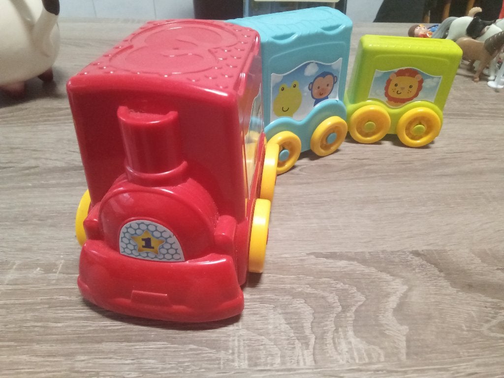 Stapelbare Trein met Dierenfiguren en Wieltjes, Ophalen, Nieuw, Overige typen, Met wieltjes