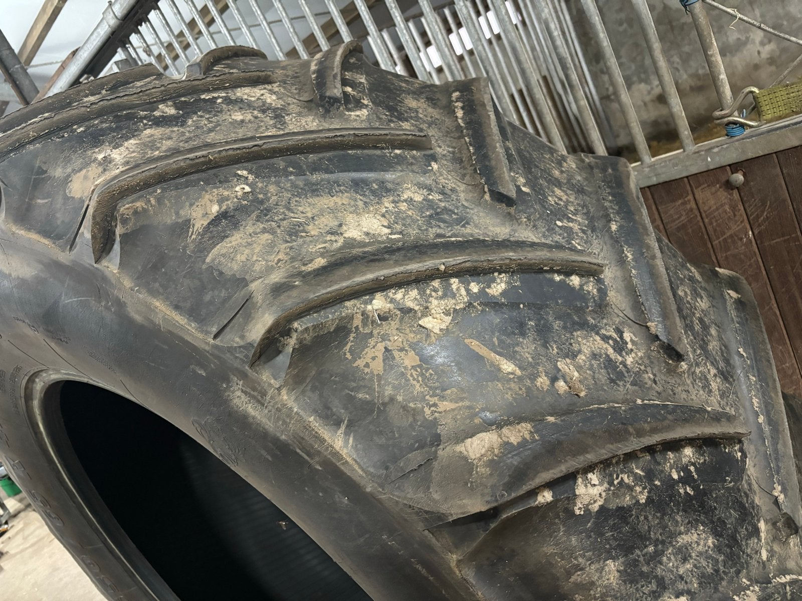 Michelin XM108 Tractor Pulling Banden 650/65 R42, Ophalen