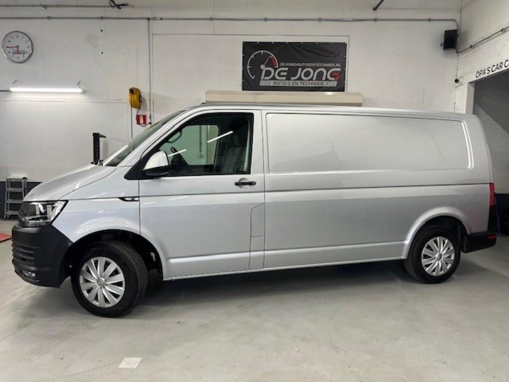 Volkswagen TRANSPORTER 2.0 TDI L2H1 150PK 3 zits, PDC, CAMER, 4 cilinders, 150 pk, Volkswagen, 2500 kg