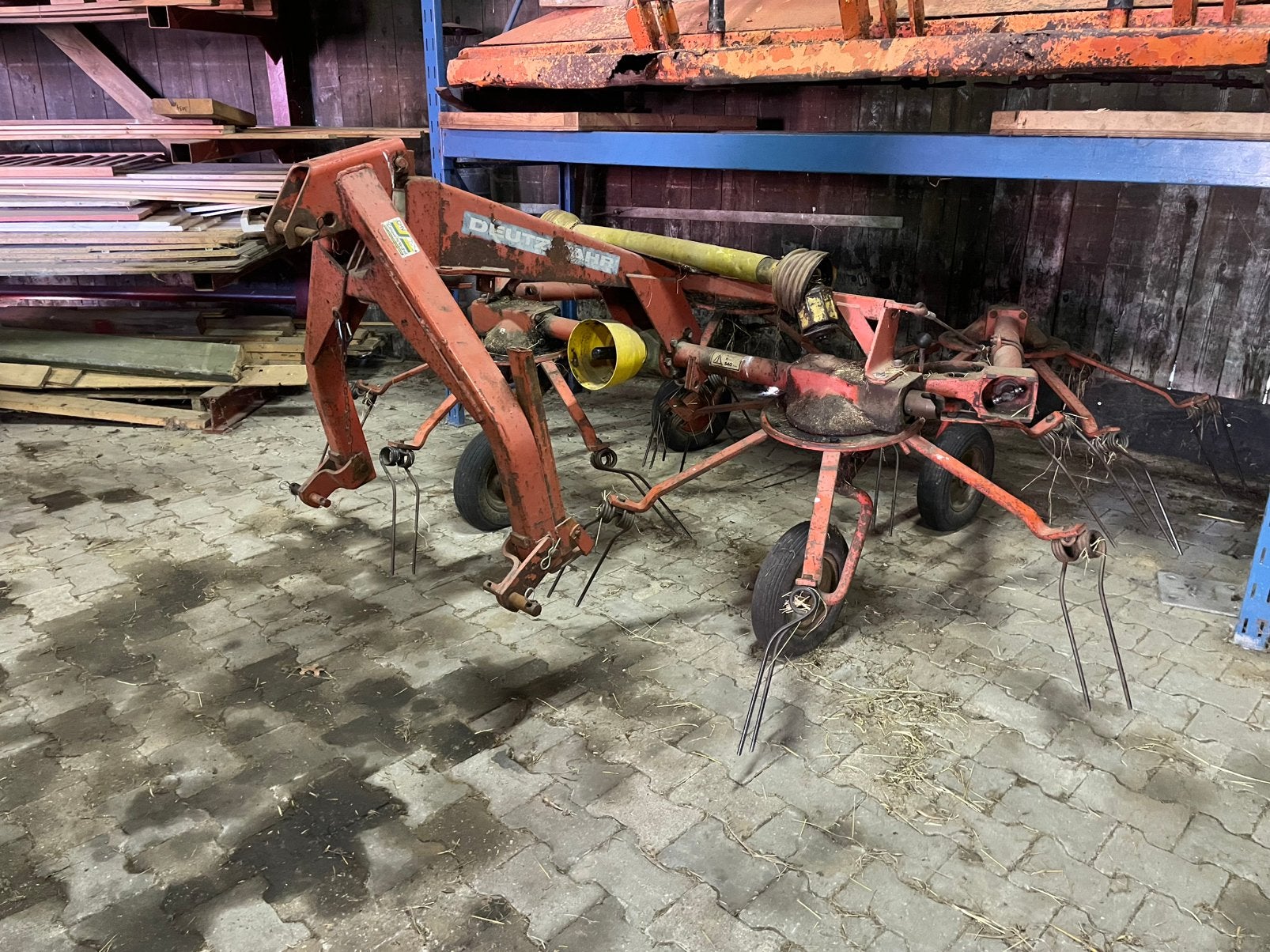 Deutz fahr KH 500 schudder, Ophalen, Weidebouw