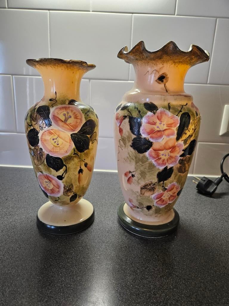 2 opaline antieke vazen, Antiek en Kunst, Ophalen