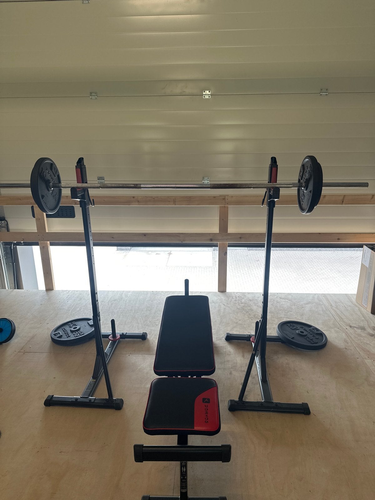 Halterset met bankje en diverse gewichten, Sport en Fitness, Ophalen, Gebruikt, Armen, Halterset