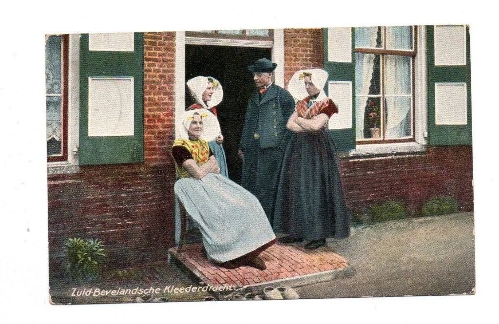 Oude ansichtkaart Zuid-Bevelandse Klederdracht. 1955, Ophalen of Verzenden, 1940 tot 1960, Gelopen, Zeeland