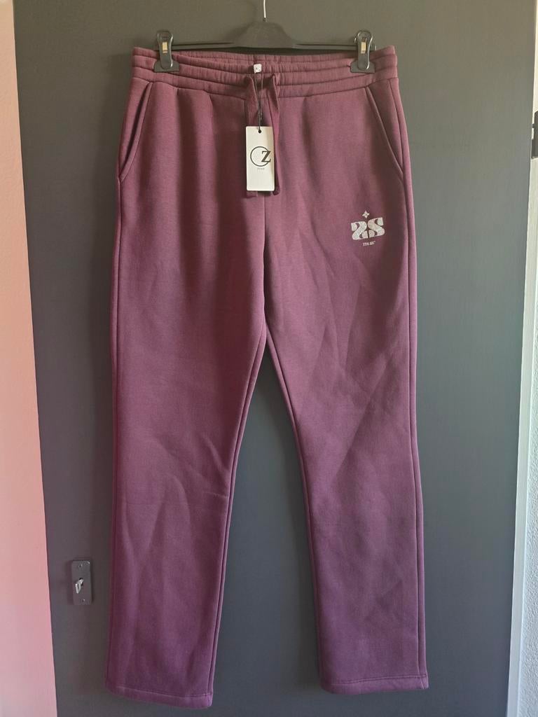 Nieuw zoso jog broek bordeaux L, Kleding | Dames, Broeken en Pantalons, Maat 38/40 (M), Nieuw, Ophalen of Verzenden, Lang
