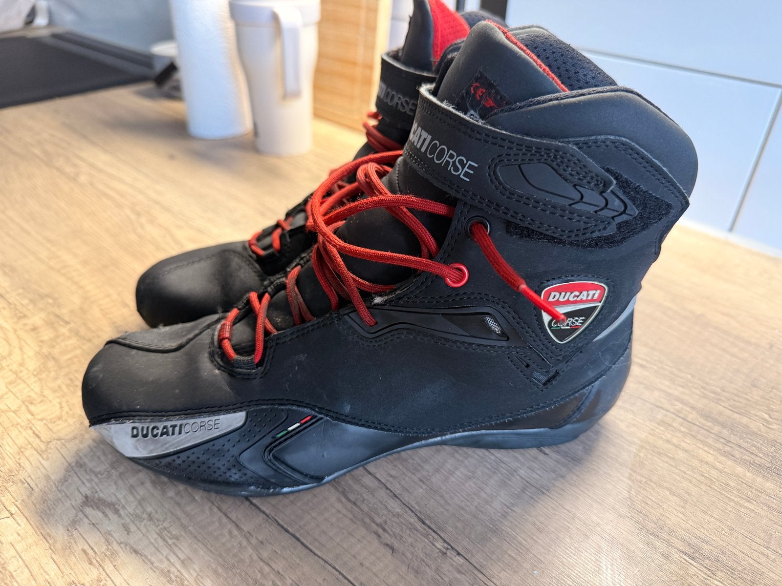 Ducati Corse Motorlaarzen - Zwart/Rood, Motoren, Kleding | Motorkleding, Ophalen of Verzenden, Tweedehands, Heren, Laarzen