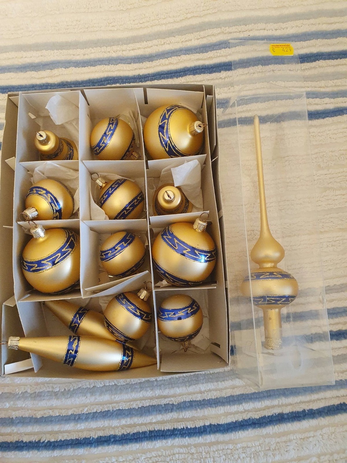 12 ballen en 1 piek goud met blauw4,00, Diversen, Ophalen of Verzenden