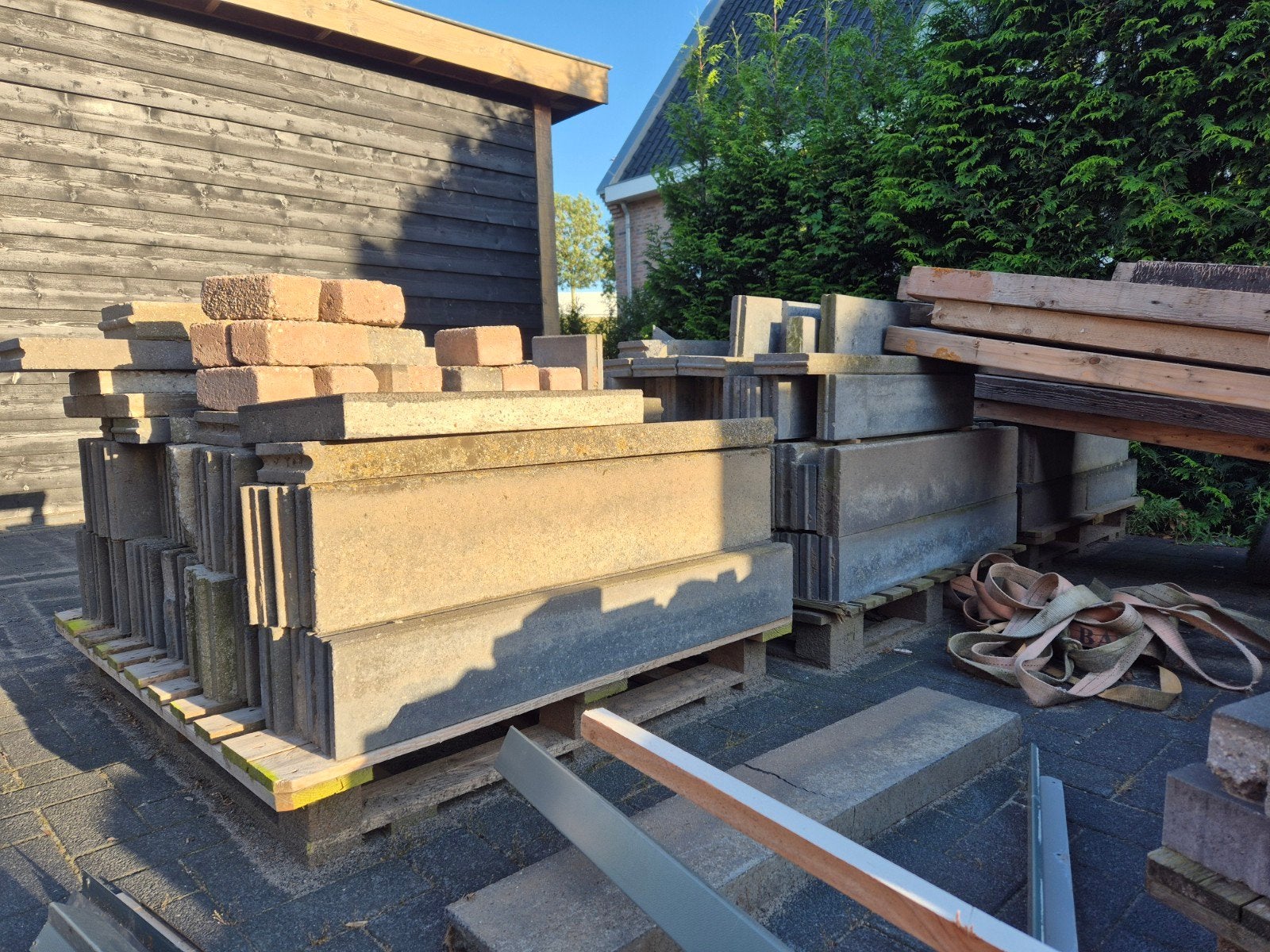 Diverse betonbanden en betonblokken, Tuin en Terras, Tegels en Klinkers, Ophalen, Gebruikt, Overige typen, Minder dan 5 m²