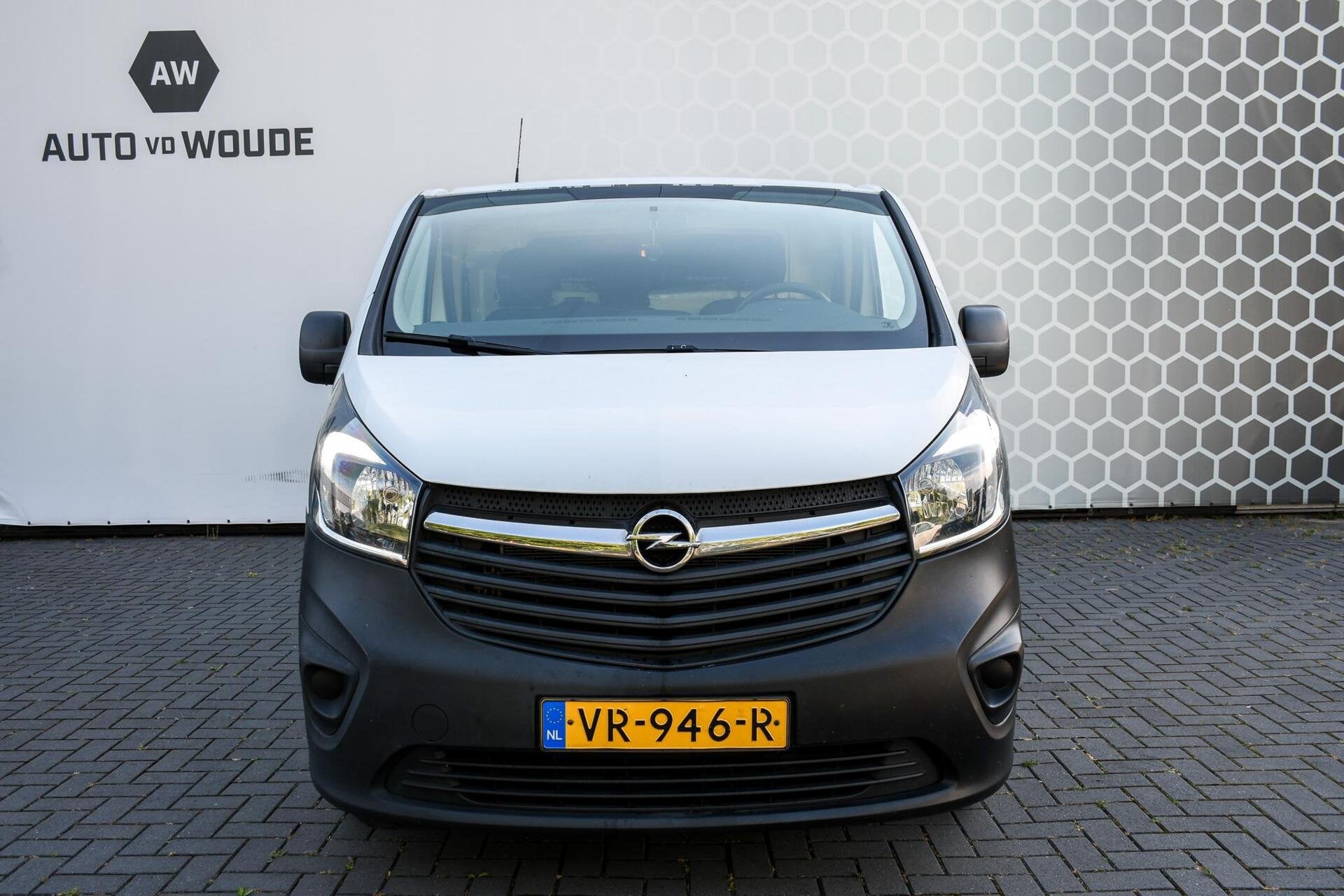 Opel Vivaro bestel 1.6 CDTI L2H1 Edition, Auto's, Bestelauto's, Euro 5, Gebruikt, Zwart, 4 cilinders