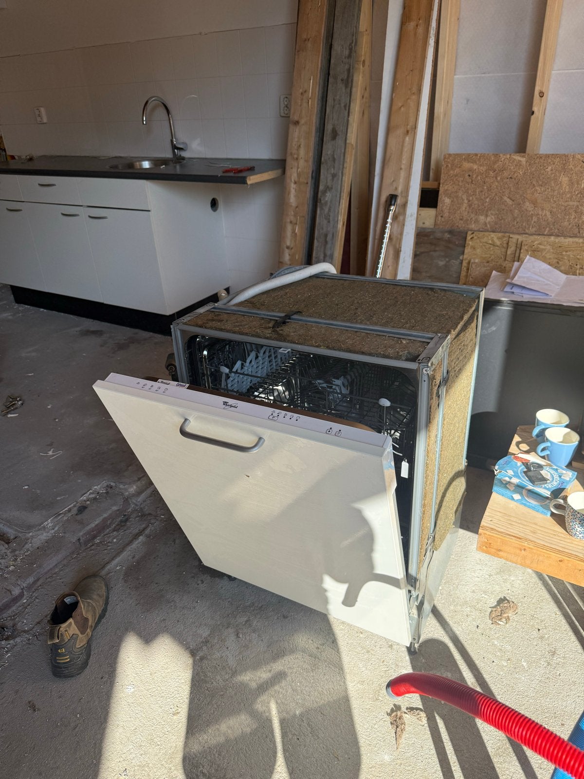 Whirlpool Vaatwasser - Inbouwmodel, Witgoed en Apparatuur, Vaatwasmachines, Ophalen, Zo goed als nieuw, Inbouw, 85 tot 90 cm