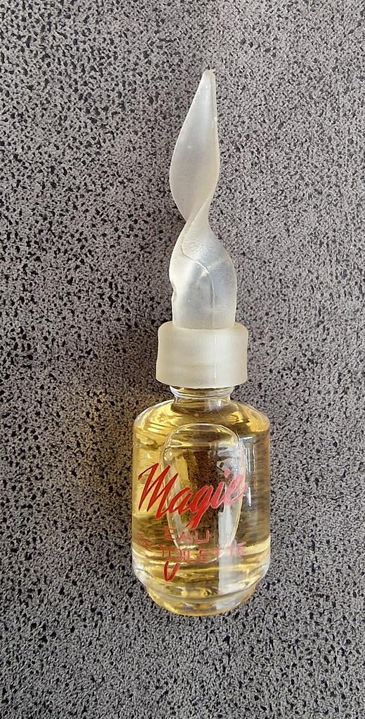 Magie miniatuur parfum, Ophalen of Verzenden, Zo goed als nieuw, Miniatuur, Gevuld