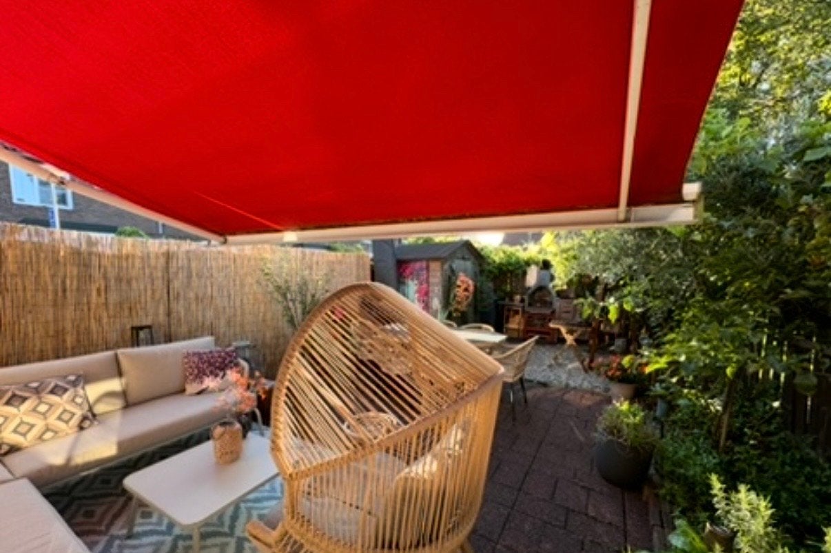 Elektronisch zonnescherm 340 cm breed - Zo goed als nieuw, Tuin en Terras, Ophalen of Verzenden, Zo goed als nieuw, 250 cm tot 450 cm