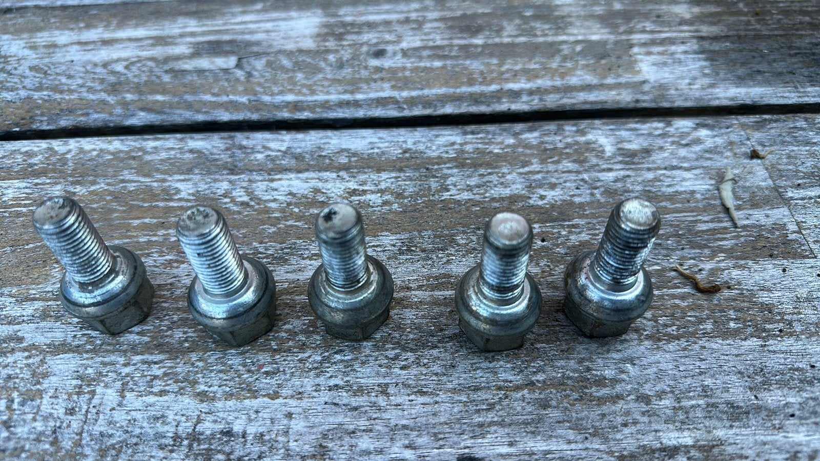 5 st Gebruikte Wielbouten M12 x 1,5 x 45 bol-conisch, Ophalen of Verzenden, Gebruikt, Universele onderdelen