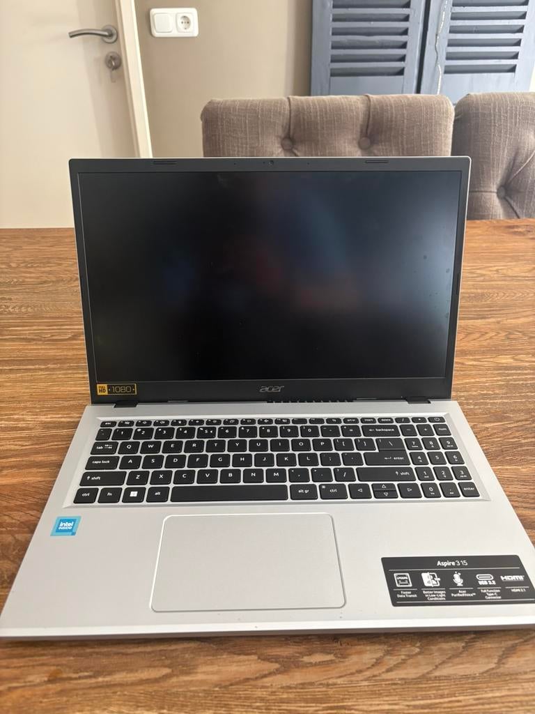 ACER Aspire 3 15 inch laptop AMPER GEBRUIKT, Computers en Software, Windows Laptops, Zo goed als nieuw, 15 inch, SSD, 2 tot 3 Ghz