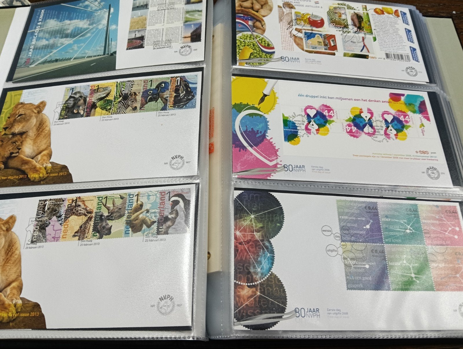 78 moderne fdc nederland in mooi luxe davo album, Ophalen of Verzenden, Verzamelalbum