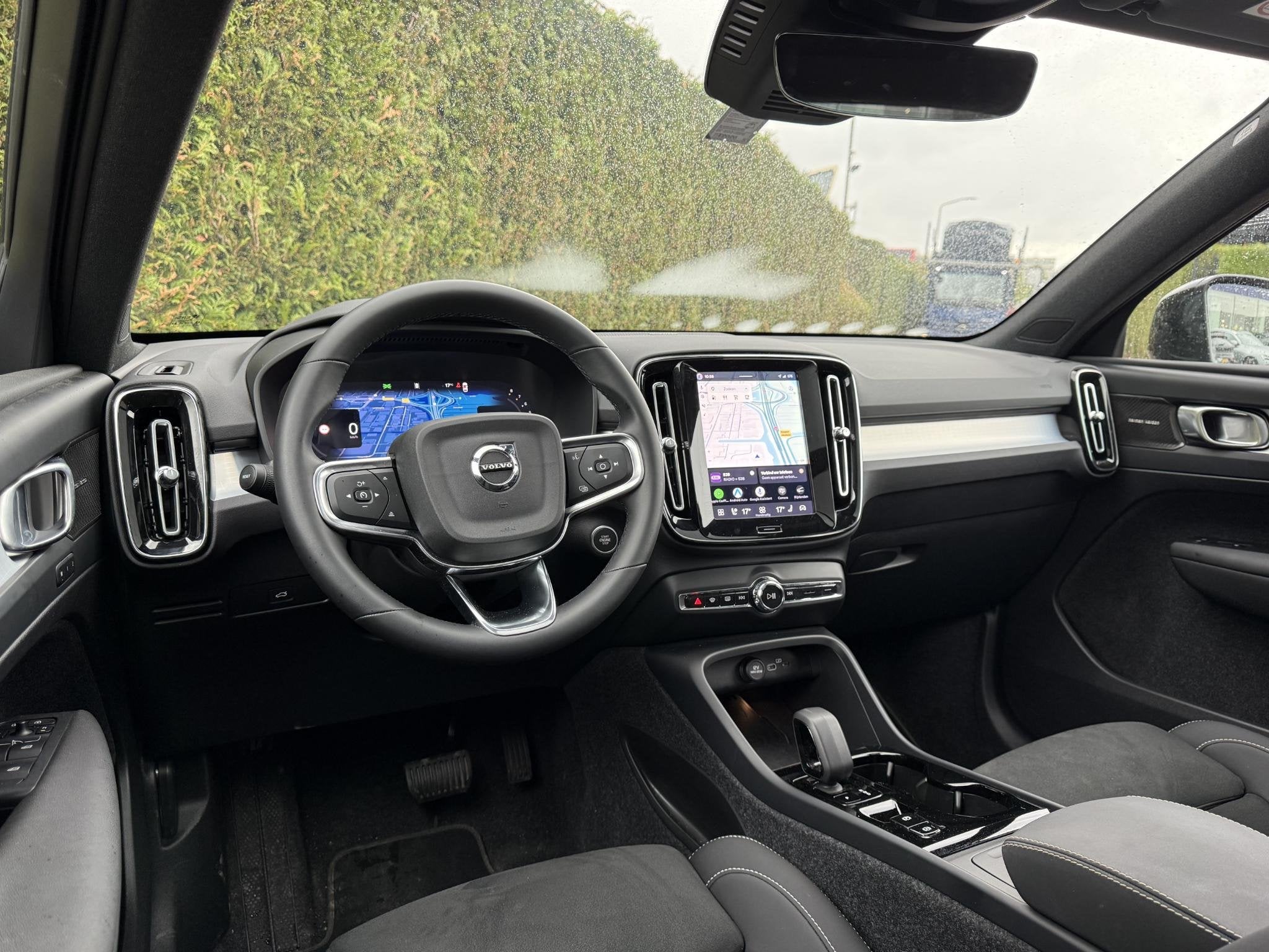 Volvo XC40 B4 Plus Black Edition | Pano dak | 360 camera | T, Auto's, Volvo, Gebruikt, Euro 6, 4 cilinders, Zwart