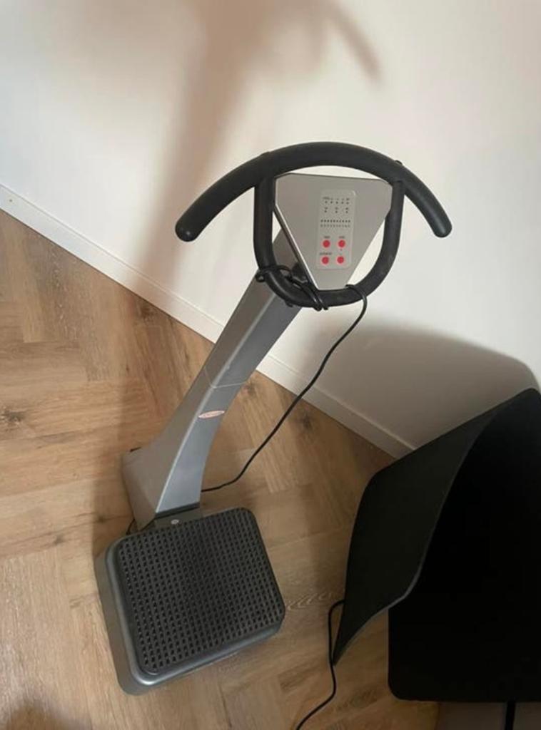 Trilplaat voor fitness en spieropbouw, Ophalen, Gebruikt, Trilplaat, Armen