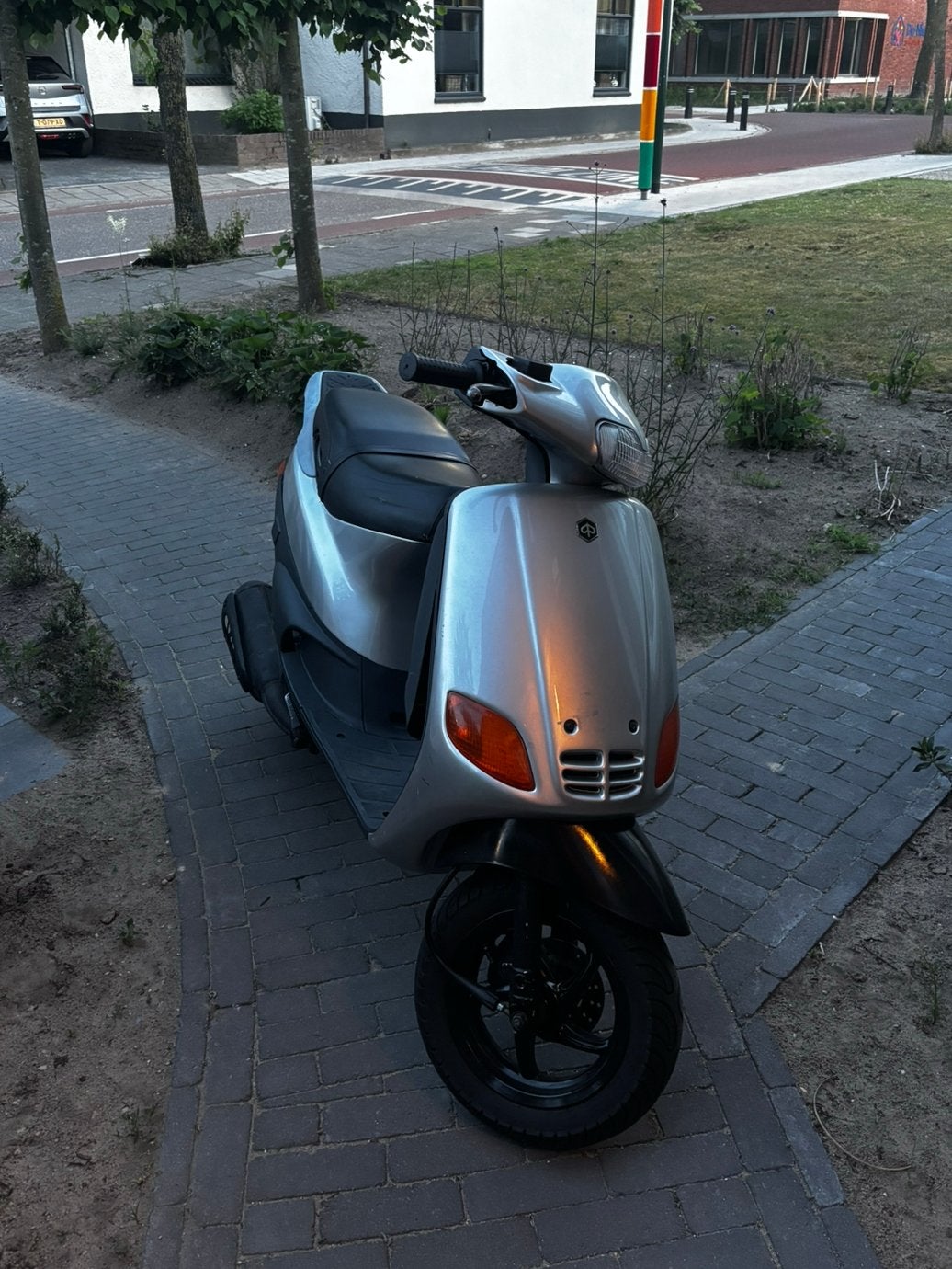 Scooter piaggio zip type 3 grijs 125cc skipperblok sm04, Ophalen, Zo goed als nieuw, Benzine, Zip