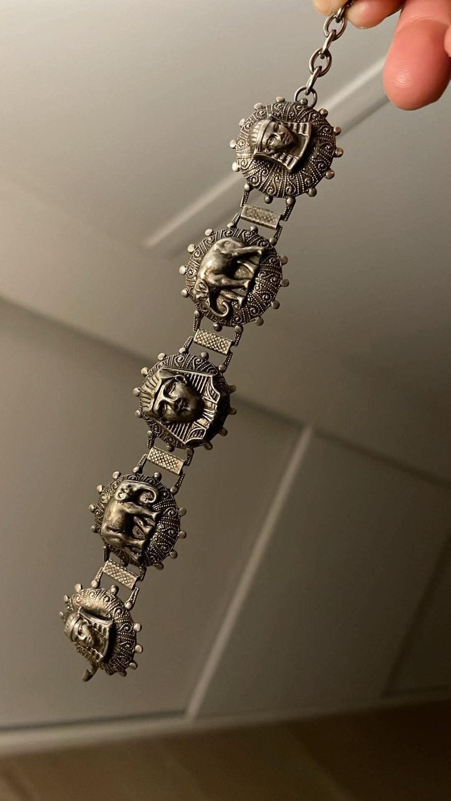 Armband Olifant - Egyptian Revival - Verzilverd, Antiek en Kunst, Ophalen of Verzenden, Zilver