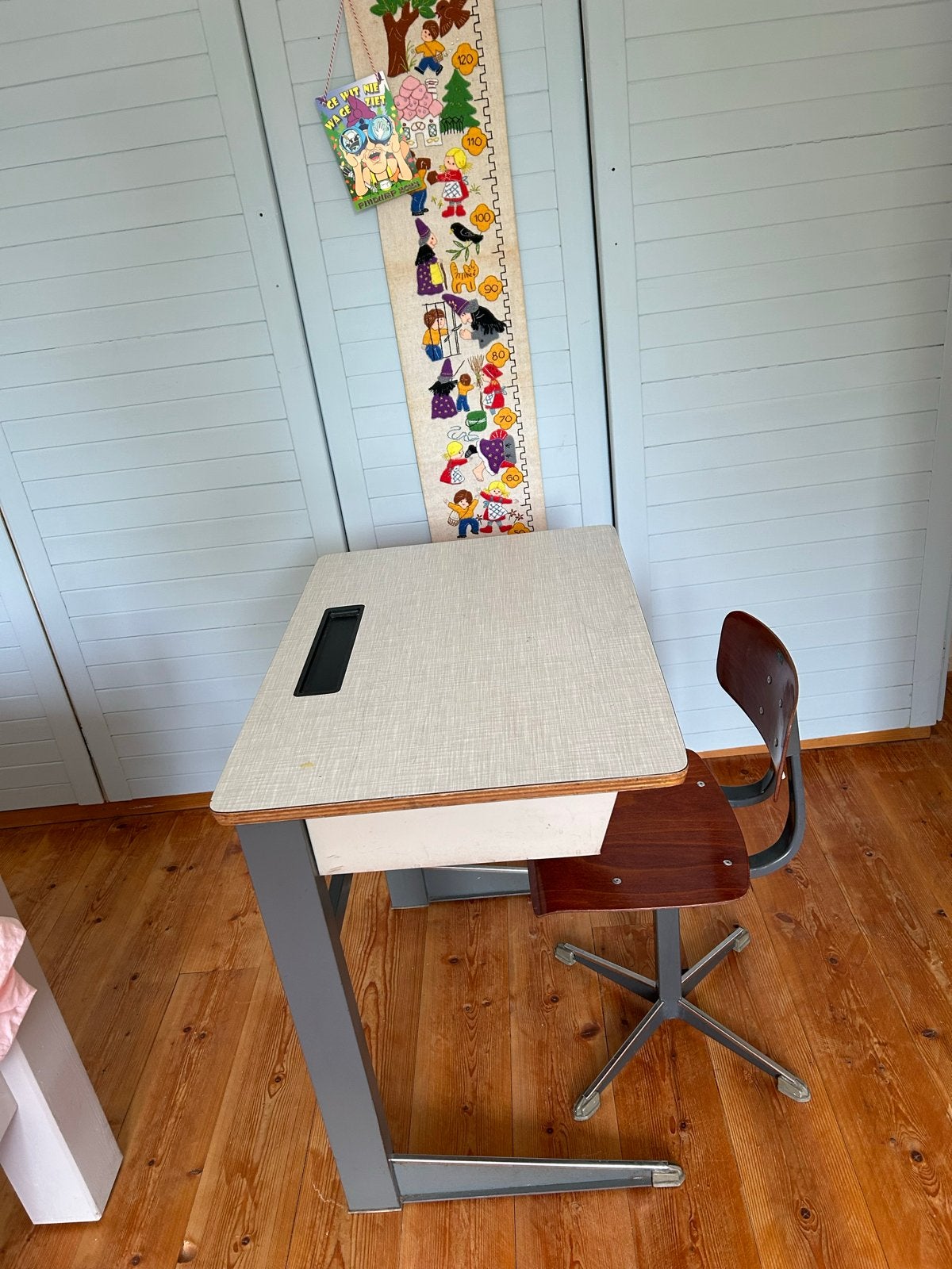 Vintage kinderbureau met stoel, Ophalen, Gebruikt, Tafel(s) en Stoel(en)