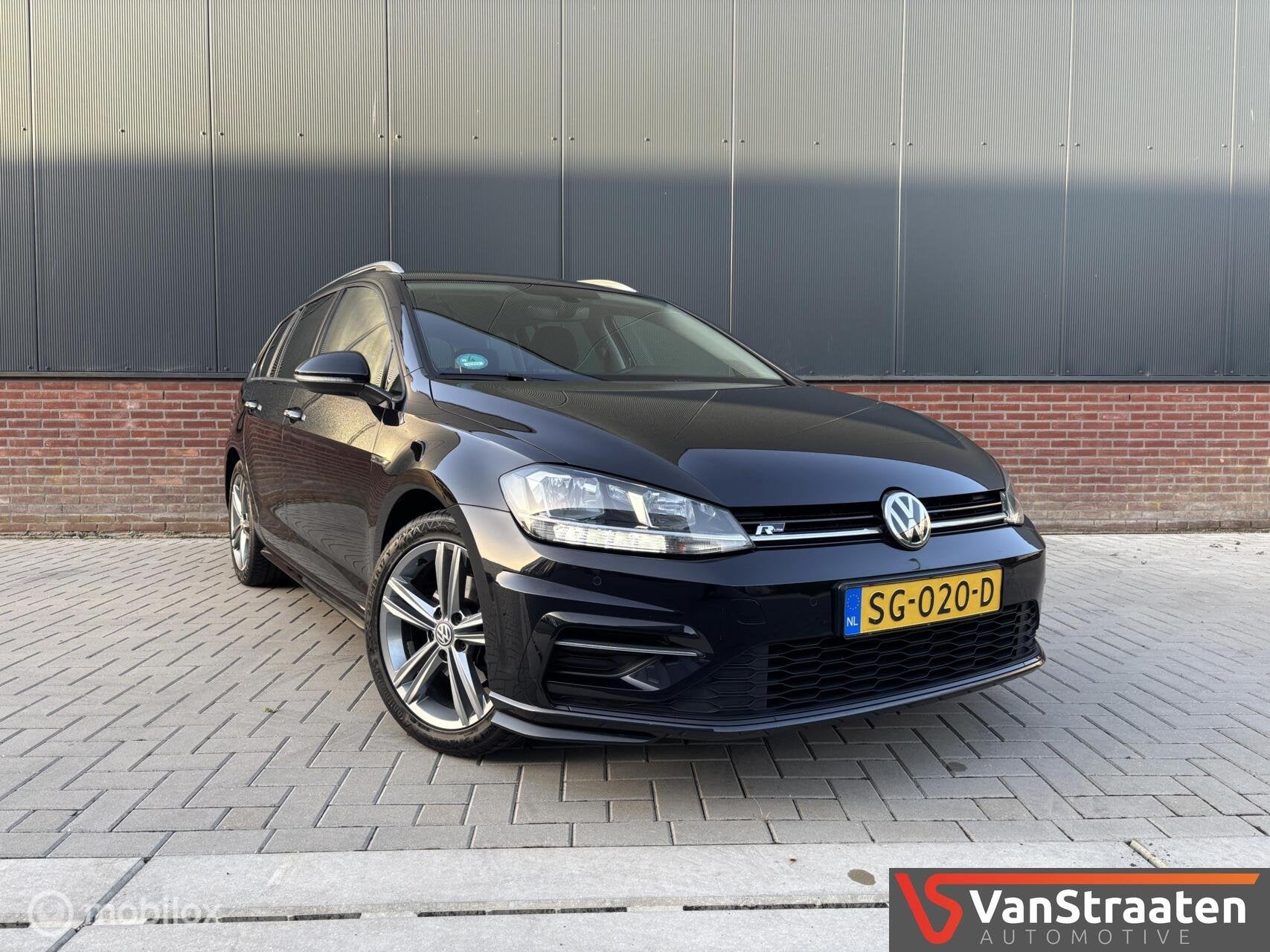 Volkswagen Golf Variant 1.0 TSI R-LINE | Digitaal Dashboard, Auto's, Gebruikt, Zwart, Origineel Nederlands, 3 cilinders