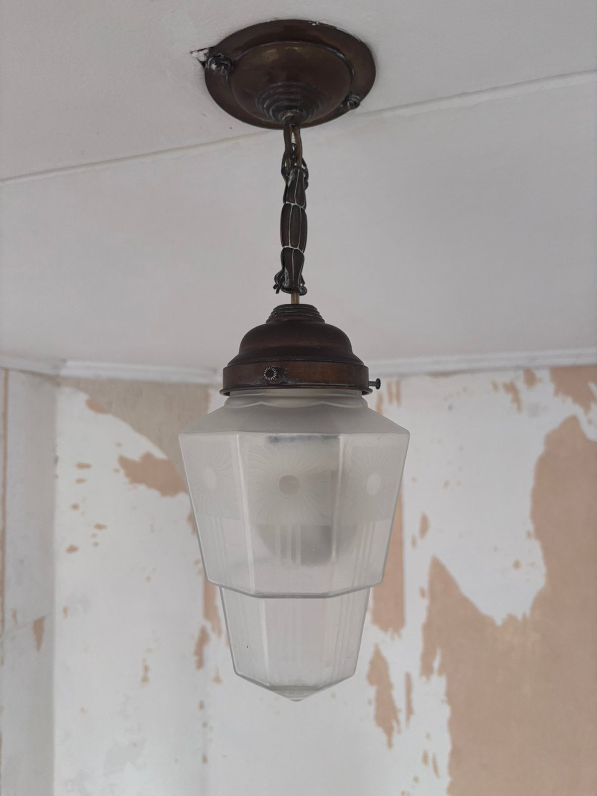 Antieke art deco skyscraper lamp., Ophalen
