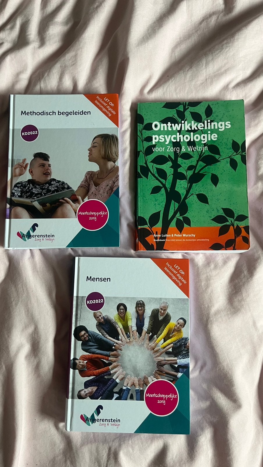 Schoolboeken 1e jaars maatschappelijke zorg roc, Boeken, Schoolboeken, Ophalen, Zo goed als nieuw, Overige niveaus