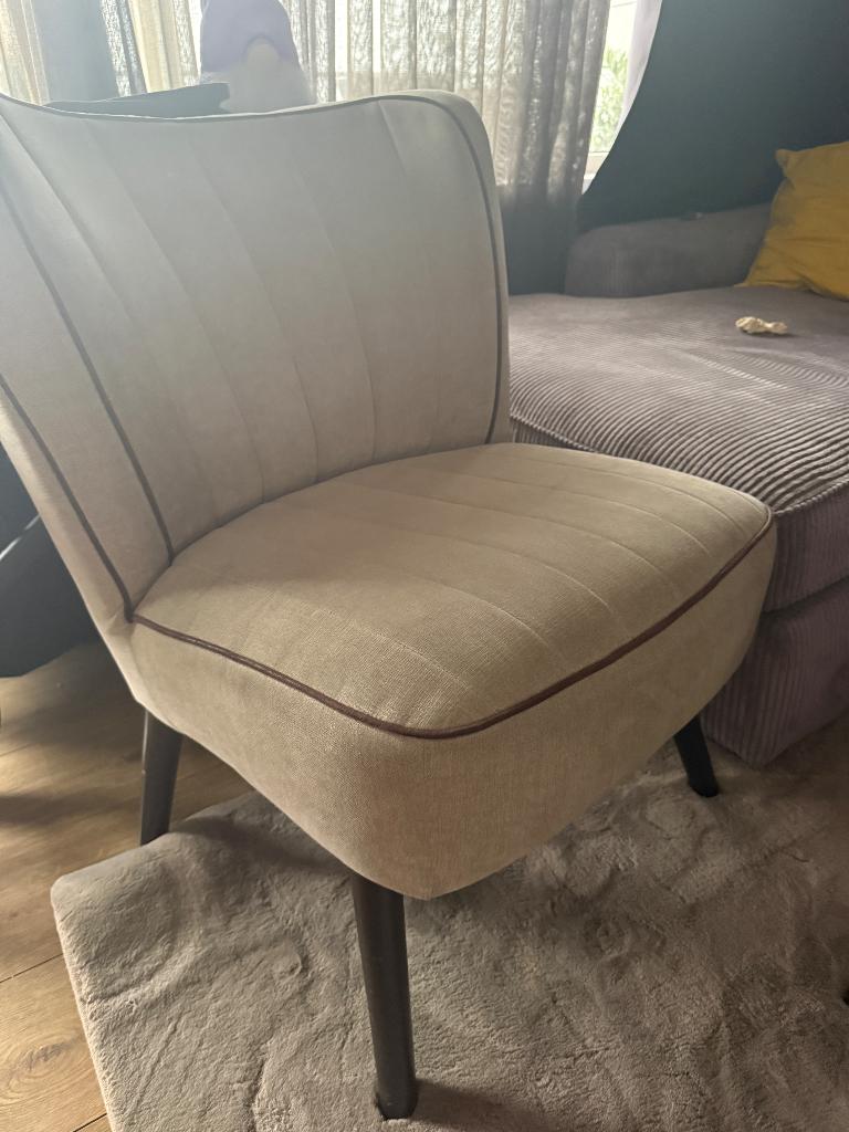 2 Woonkamer Stoelen, Ophalen, 75 tot 100 cm, Zo goed als nieuw, Stof
