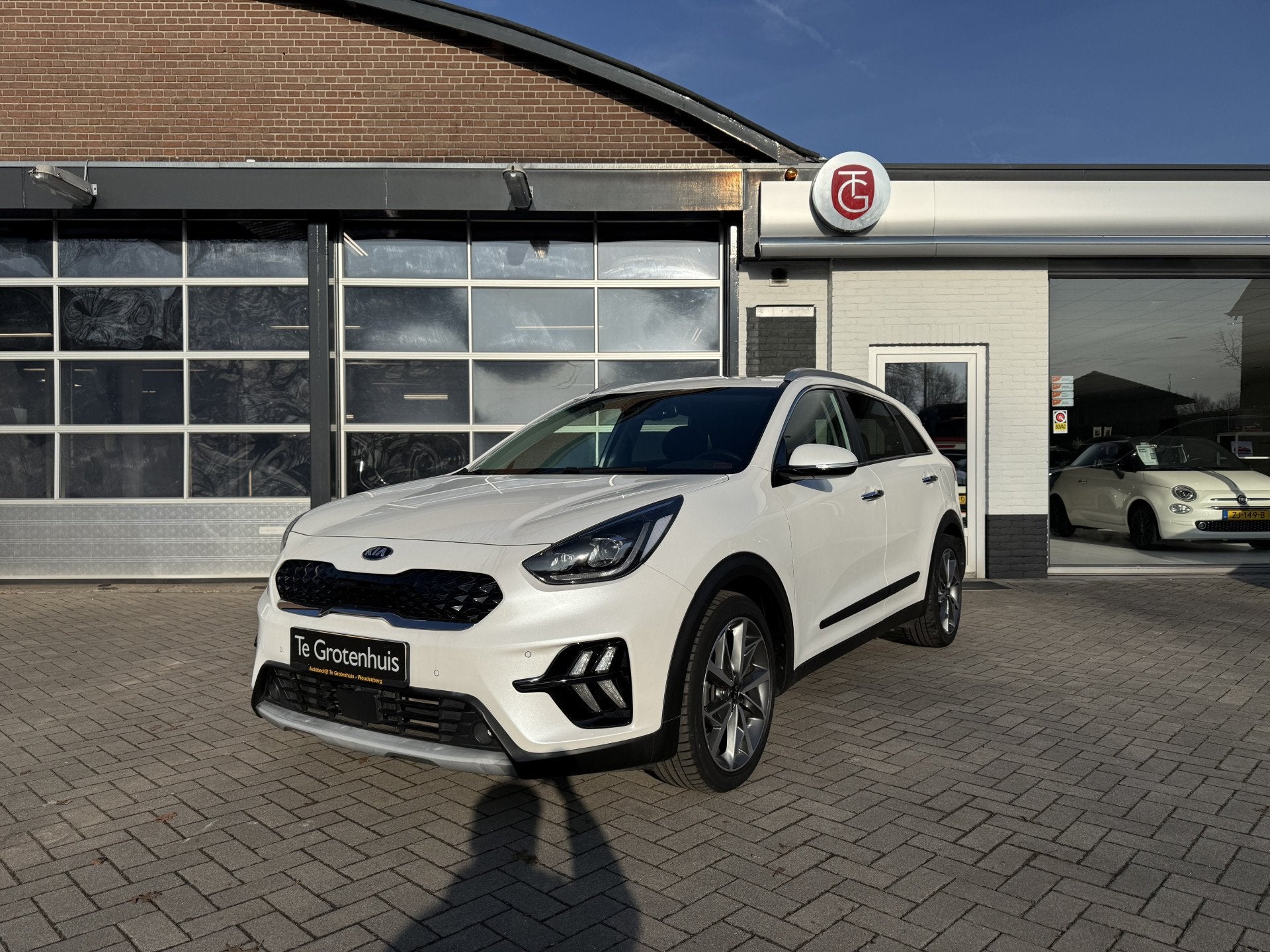 Kia Niro 1.6 GDi Hybrid Executive Line (bj 2019, automaat), Auto's, Gebruikt, 150 pk, Wit, Leder