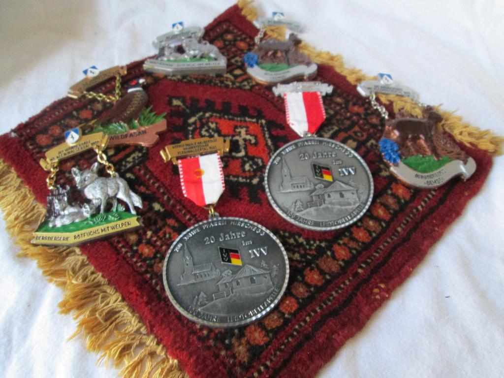 Mooie Partij IVV Wandelmedailles / Spelden – Oostenrijk, Ophalen, Overige materialen, Buitenland