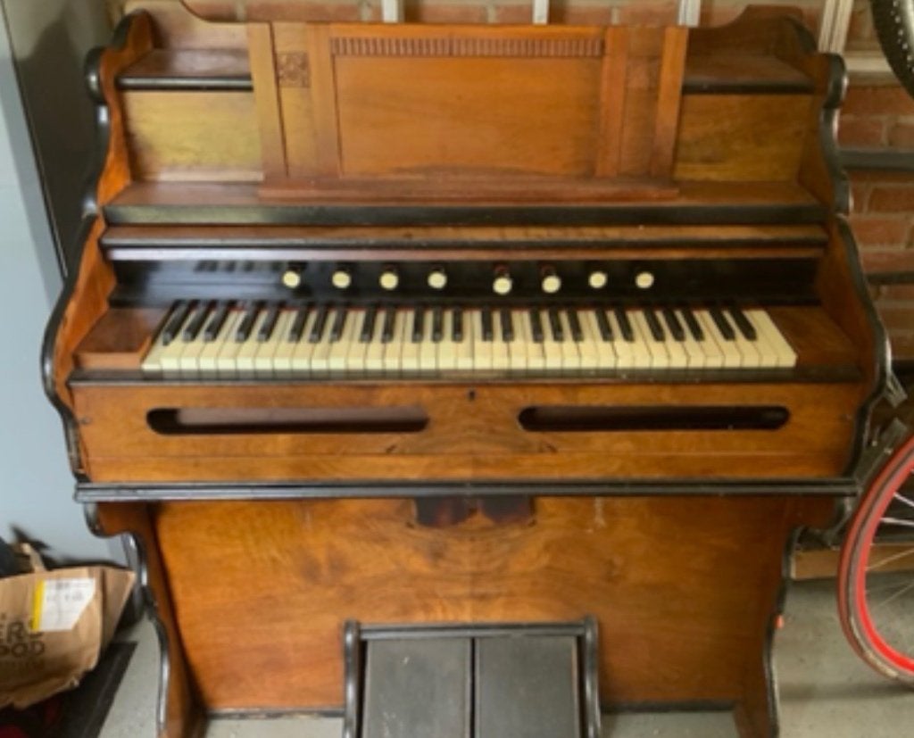 Antiek Harmonium - Gratis of te koop voor liefhebber, Muziek en Instrumenten, Ophalen, Gebruikt, 1 klavier, Harmonium