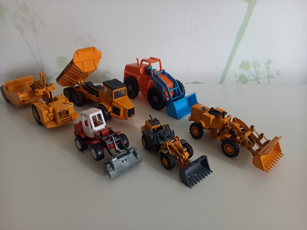 kavel grondverzet machines, Ophalen of Verzenden, Gebruikt, Auto, Overige merken