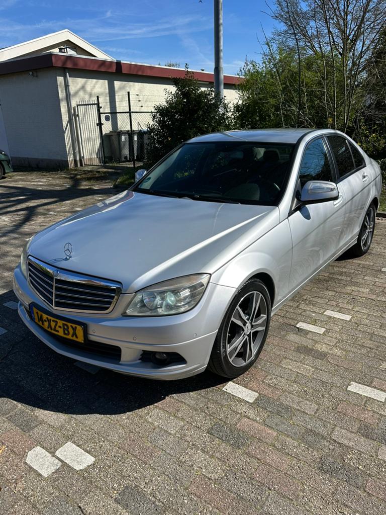Mercedes-Benz C-Klasse 1.8 C200 Kompressor Sedan AUT 2007, Auto's, Achterwielaandrijving, 1800 kg, 4 cilinders, 1796 cc