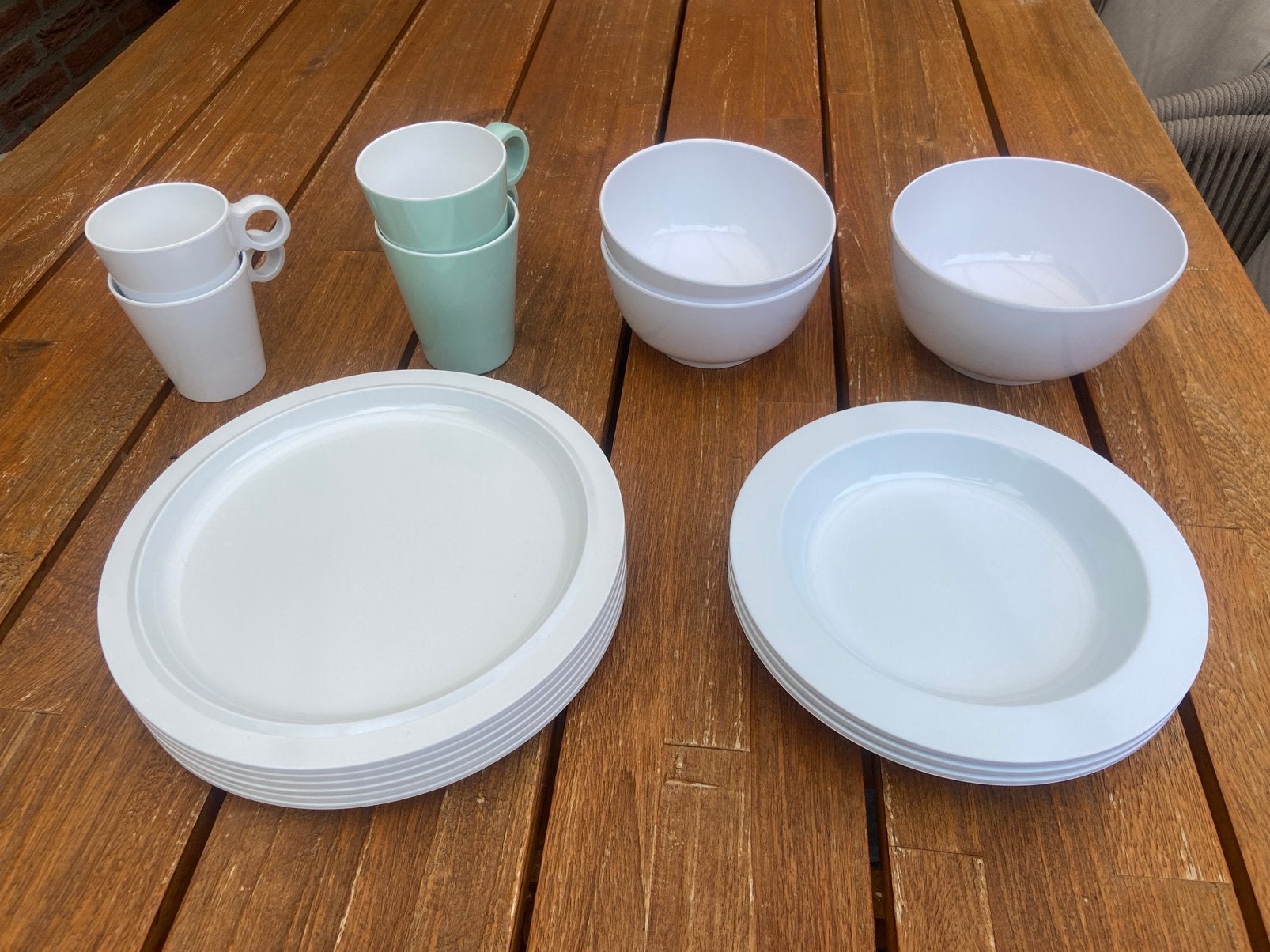 Mepal servies wit, Caravans en Kamperen, Kampeeraccessoires, Ophalen of Verzenden, Gebruikt