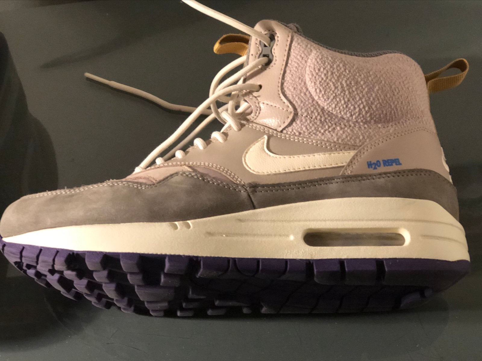 Nike Air Max 1 H2O Repel - Maat 38, Ophalen of Verzenden, Gedragen, Grijs, Sneakers of Gympen
