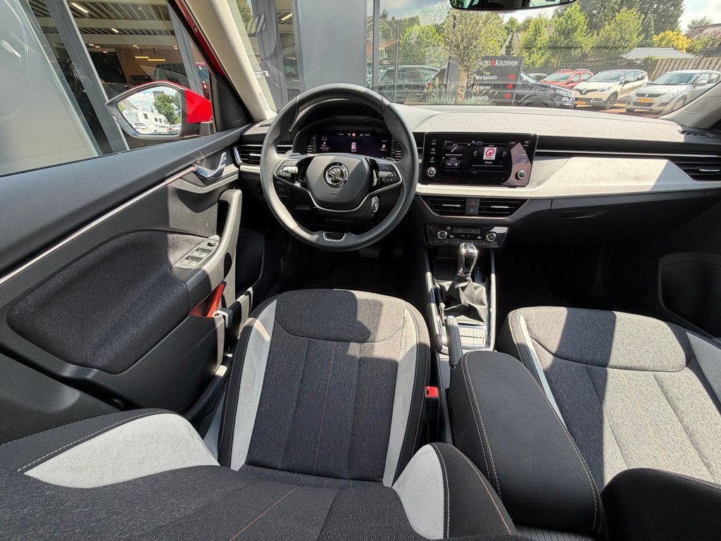 Skoda Kamiq 1.0 TSI 115pk Greentech Business Edition, Auto's, 1154 kg, Gebruikt, Euro 6, 620 kg