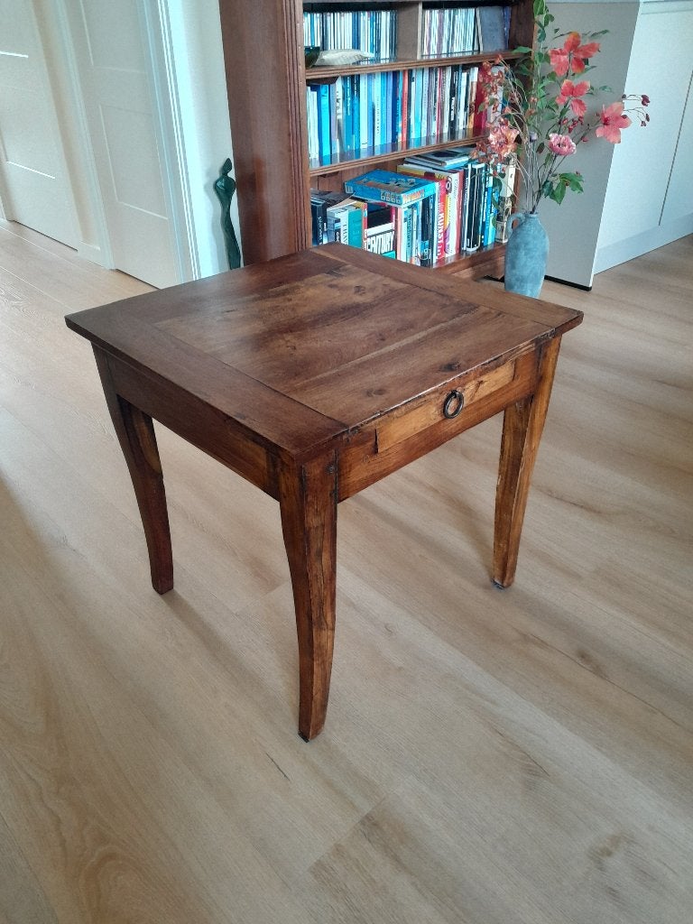 houten bijzettafel, Gebruikt, Klassiek, Vierkant, 55 tot 75 cm
