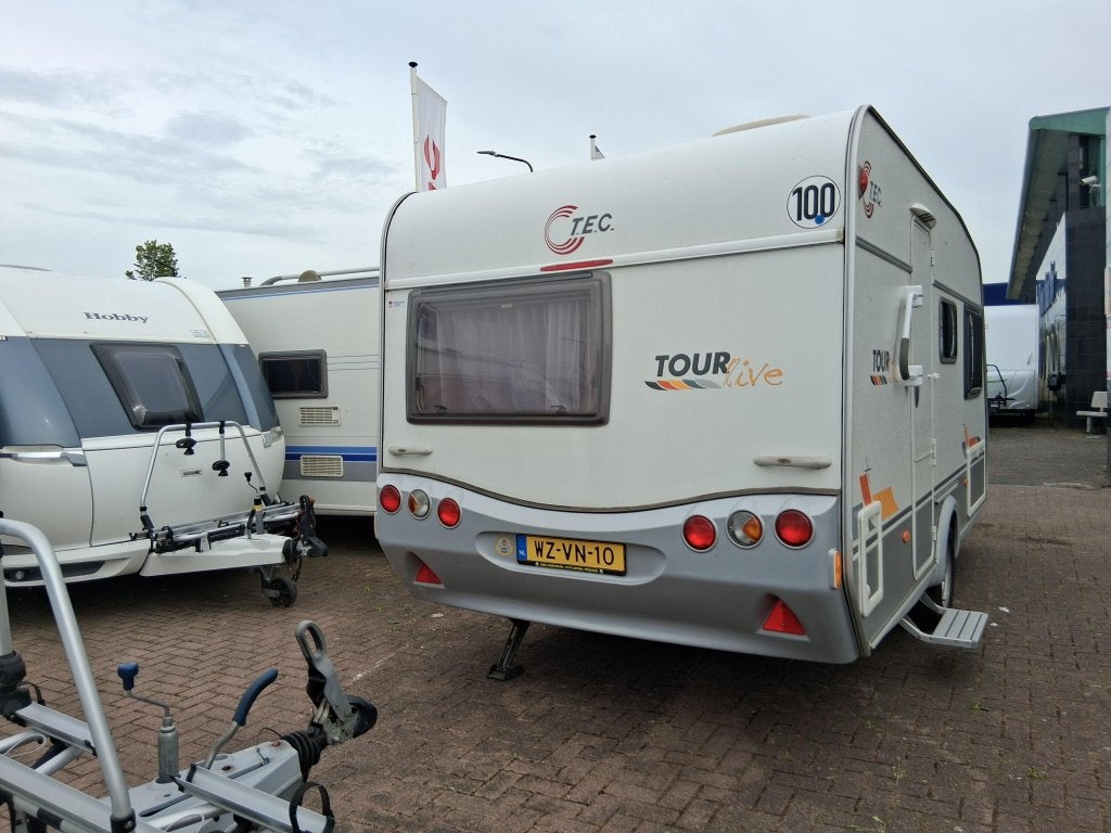 TEC Tour Live 400DB Met voortent en fietsenrek, zondag open, Caravans en Kamperen, T.E.C., Bedrijf, Treinzit, 750 - 1000 kg