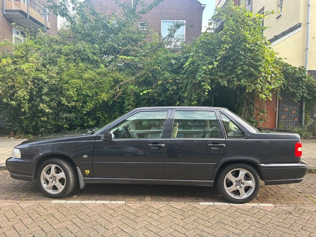Volvo S70 2.5 1999  Donkergrijze (antraciet), Auto's, Beige, Overige kleuren, 1384 kg, S70