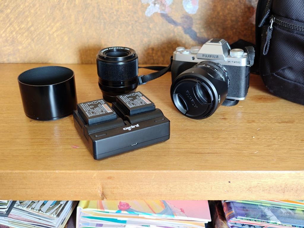 Fujifilm X-T200 systeemcamera met 2 lenzen en extra's, Compact, Ophalen of Verzenden, Zo goed als nieuw, Fuji
