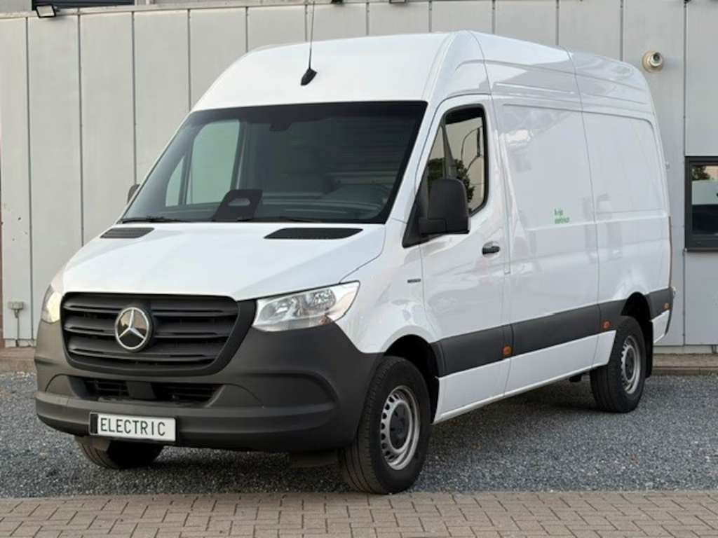 Mercedes-Benz eSprinter - 320 L2H2 81kWh 204pk Automaat, Automaat, Wit, Mercedes-Benz, 204 pk