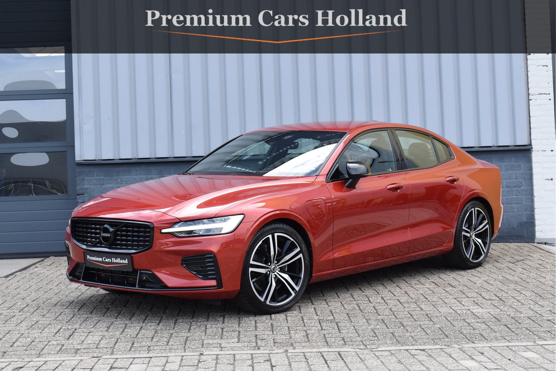 Volvo S60 2.0 T6 AWD Twin Engine R-Design Navi Leder Full Le, Auto's, Automaat, Gebruikt, Euro 6, 4 cilinders