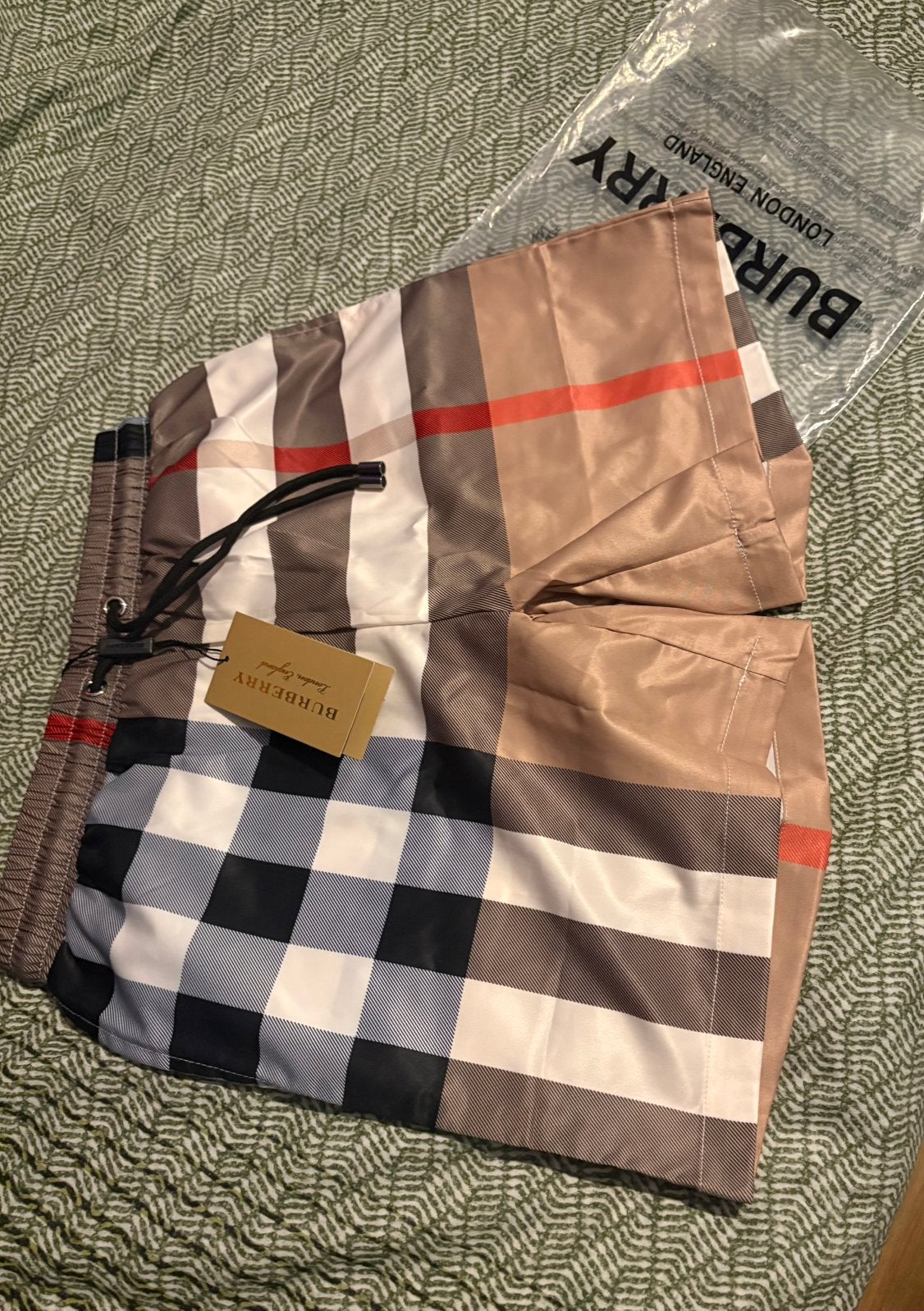 Burberry Swim Short Maat XS Netjes en klaar voor de zomer, Kleding | Heren, Badmode en Zwemkleding, Verzenden, Maat 46 (S) of kleiner