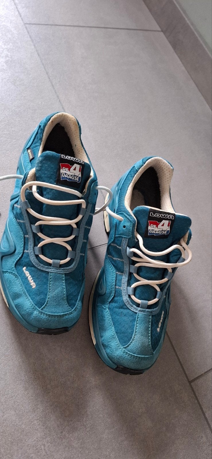 Lowa schoenen maat 37 ,5 wandelschoenen, Ophalen of Verzenden, Gebruikt, Schoenen